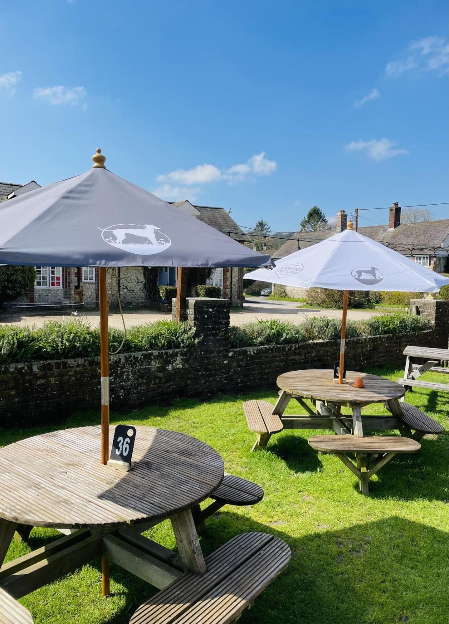 The Greyhound Inn Sydling St Nicholas Buitenkant foto