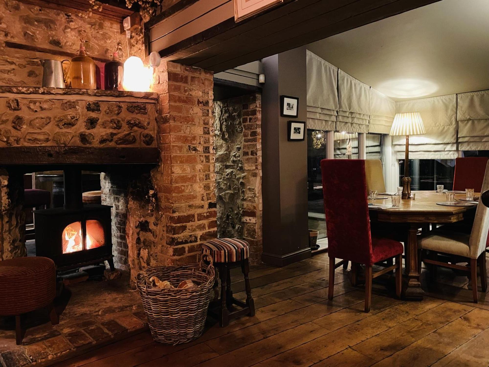 The Greyhound Inn Sydling St Nicholas Buitenkant foto
